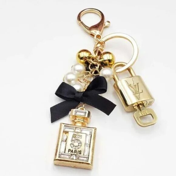 100% Auth Louis Vuitton Lock & Key with unbranded Bagcharm, Keycharm, Keychain - Picture 1 of 10